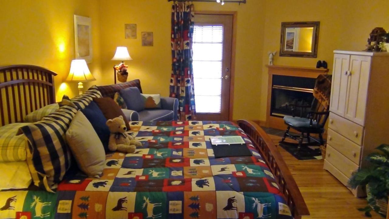 Berry Springs Lodge Sevierville Room photo